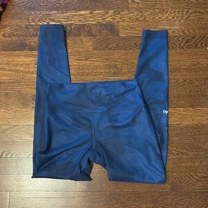 Alo blue camo leggings